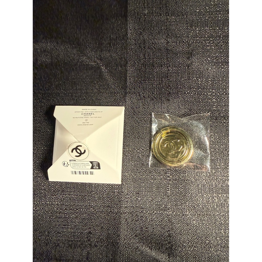Chanel Beaute Gold CC Logo Phone Ring Holder Kickstand Grip Authentic VIP Gift